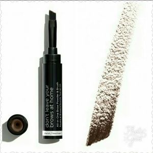 NWT Julep Don’t leave your brows at home